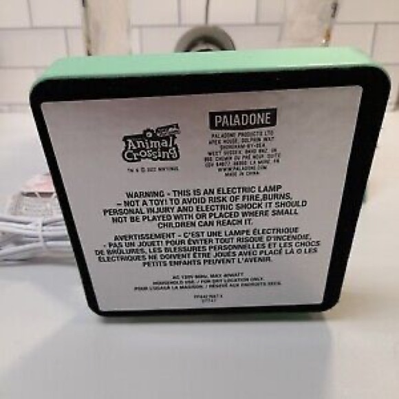 Paladone Brand Nintendo Animal Crossing New Horizons Isabelle Table Lamp NWT - Picture 7 of 7